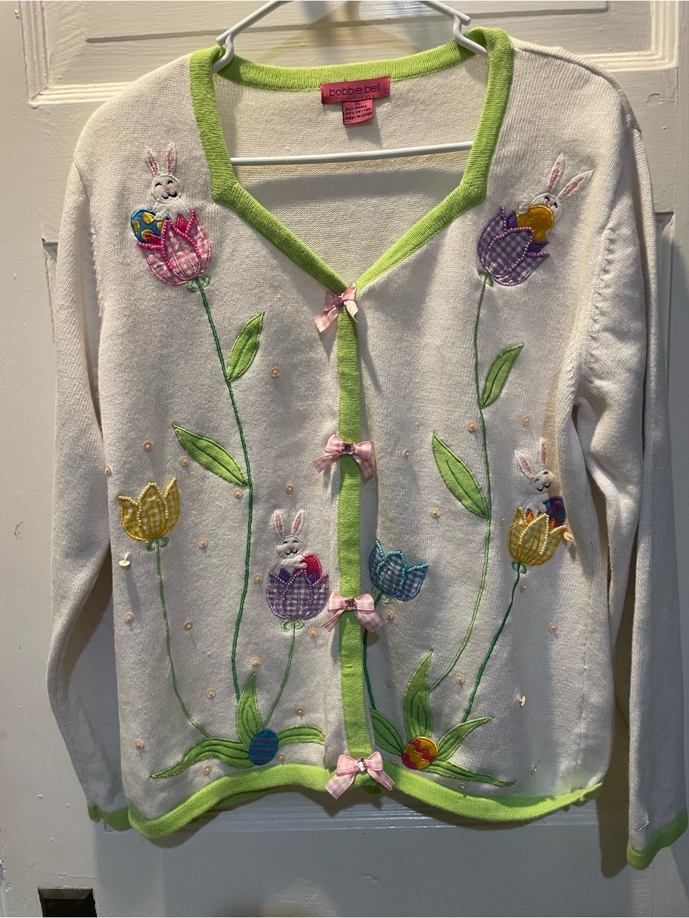 Vintage Sweater, bunnies, Easter, Embroidered Appliqué, Sequins, Lime Trim, XL